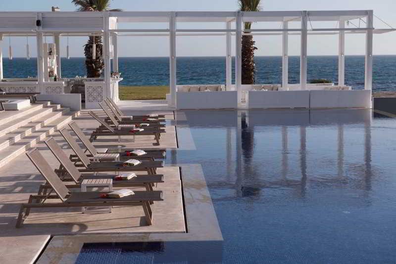 فندق لا باديرا - للبالغين فقط الحمامات المظهر الخارجي الصورة The pool at the Westin Resort